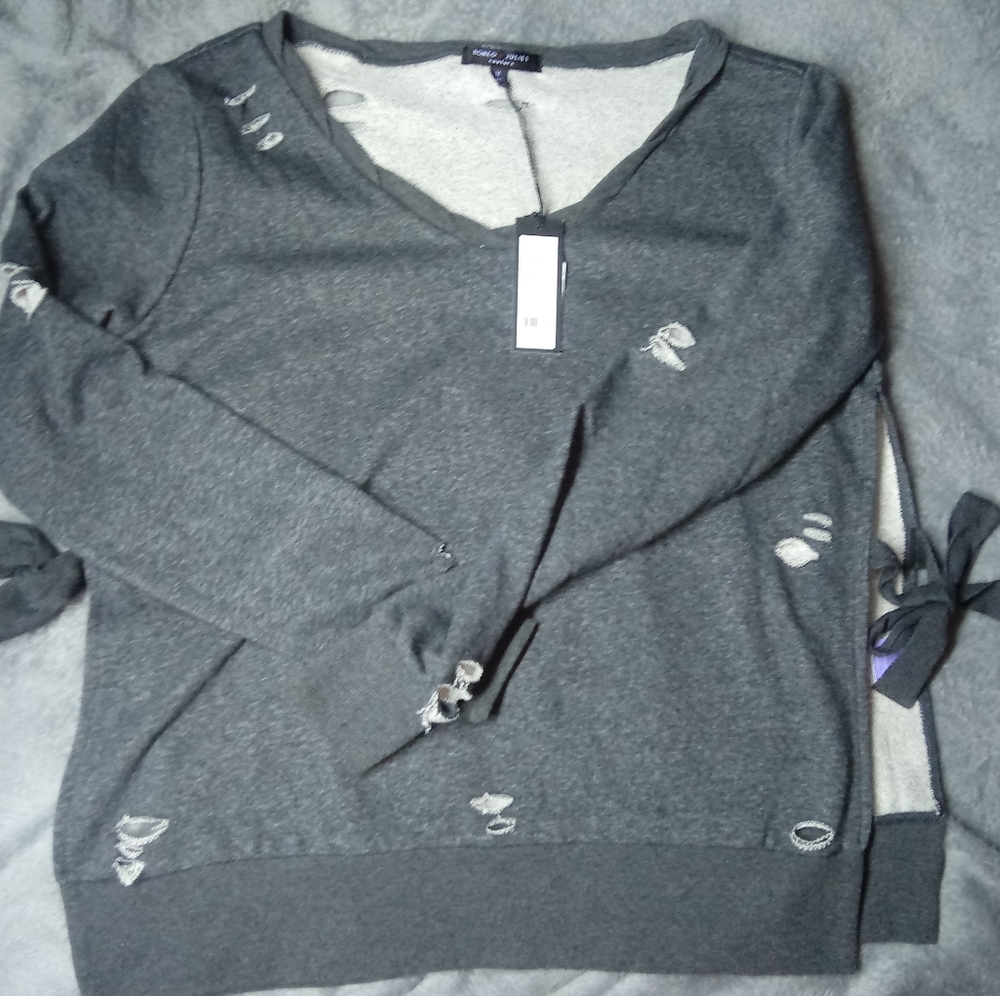 Romeo & Juliet Couture Womens Sweatshirt Gray Medium Distressed Tied Sides Holes